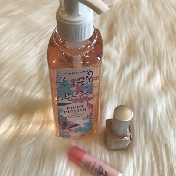 Pink Gift Set - Picture 2 of 2